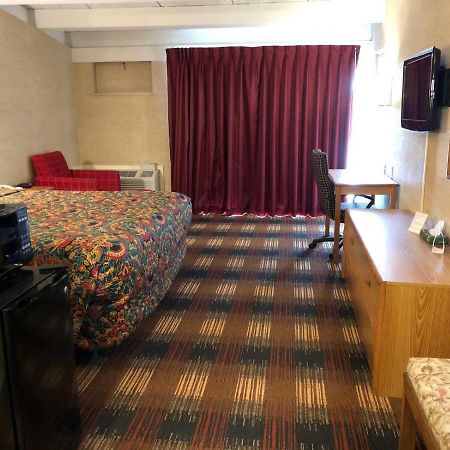 Red Carpet Inn Syracuse Airport North Syracuse Esterno foto